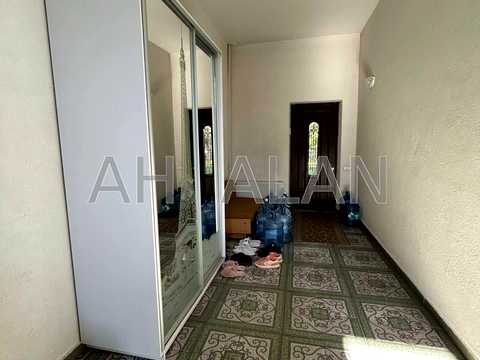 будинок за адресою Київ, центральна