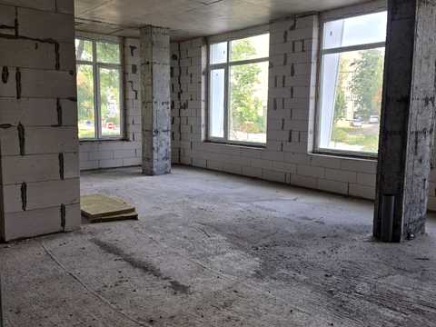 комерційна за адресою Космонавтів просп., 76