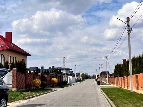 будинок за адресою с. Боратин, Набережна 2