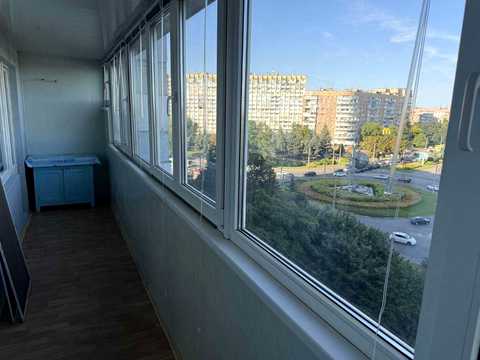 квартира за адресою Зоряний бульв., 1