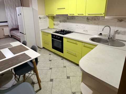 квартира за адресою Абрикосова вул., 5-А