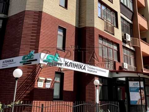 комерційна за адресою Київ, Євгена Коновальця вул. (Щорса), 32-Б
