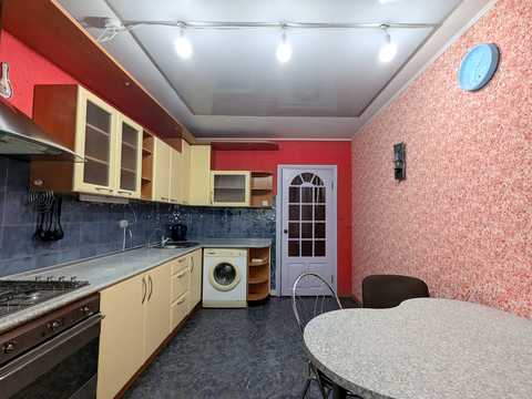 квартира за адресою Академіка Корольова вул., 26а