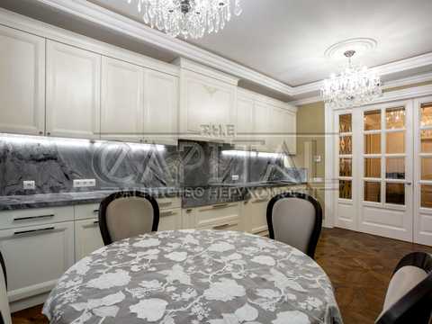 квартира за адресою Панаса Мирного вул., 12