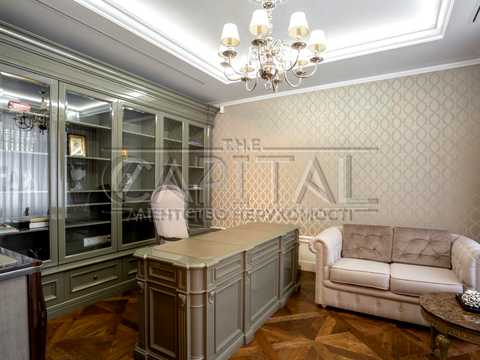квартира за адресою Панаса Мирного вул., 12