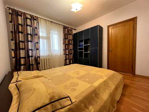 квартира за адресою Автозаводська вул., 43