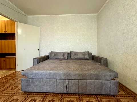 квартира по адресу Героев просп., 21