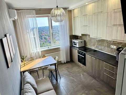 квартира за адресою Перлинна вул., 6