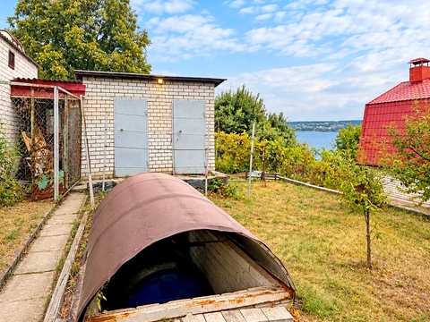 будинок за адресою с. Дніпрове, СТ МАЯК