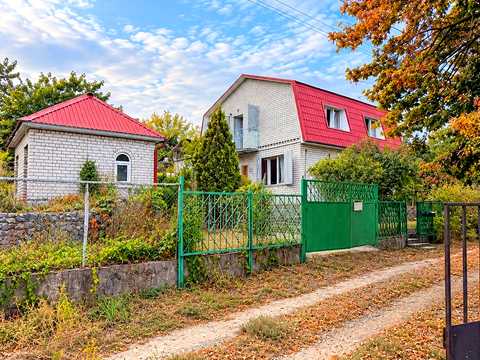 будинок за адресою с. Дніпрове, СТ МАЯК