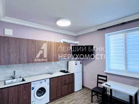 комерційна за адресою Одеса, Ромашкова вул., 102