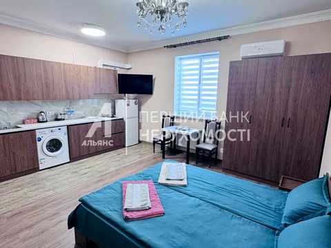 комерційна за адресою Одеса, Ромашкова вул., 102