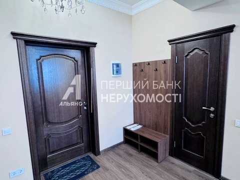 комерційна за адресою Одеса, Ромашкова вул., 102