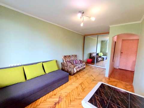 квартира за адресою Зодчих вул., 80