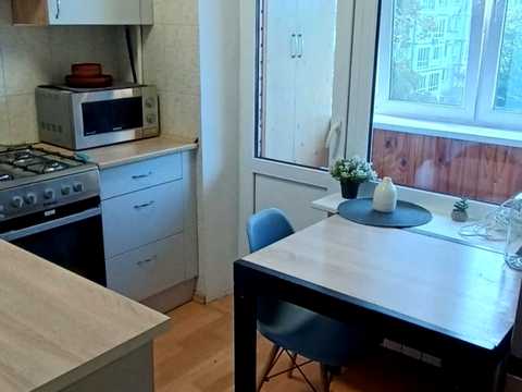 квартира по адресу Николая Ушакова ул., 8