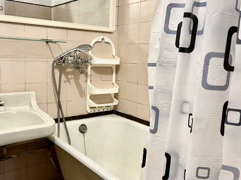 квартира за адресою Андрія Малишка вул., 11
