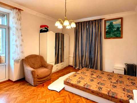квартира за адресою Білоруська вул., 34