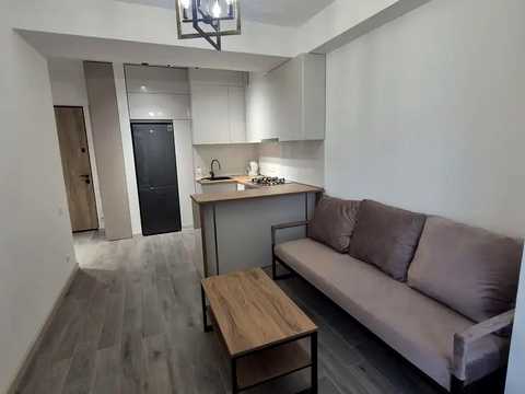квартира за адресою Гната Хоткевича вул., 20