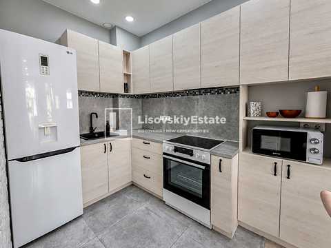 квартира за адресою Регенераторна вул., 4 к15