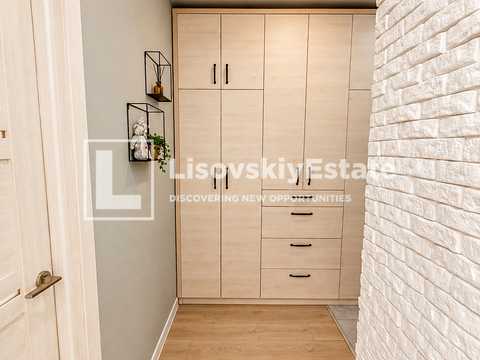 квартира за адресою Регенераторна вул., 4 к15