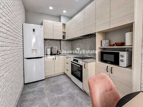 квартира за адресою Регенераторна вул., 4 к15