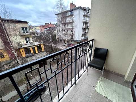 квартира за адресою Івана Карпинця вул. (), 9-А