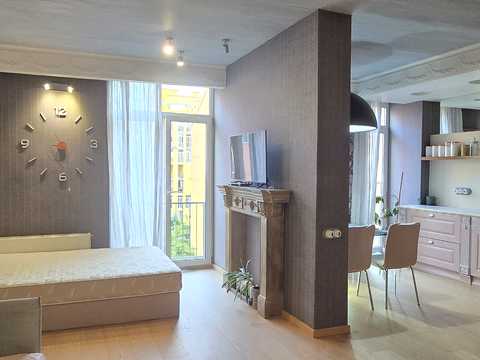квартира за адресою Регенераторна вул., 4 к3