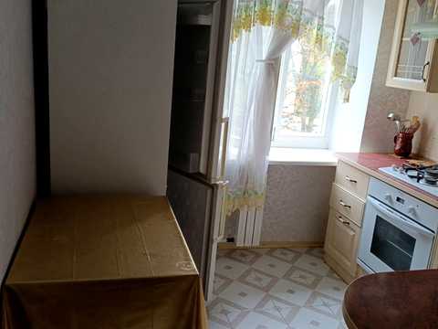 квартира за адресою Квартальна вул. (Гладкова), 13