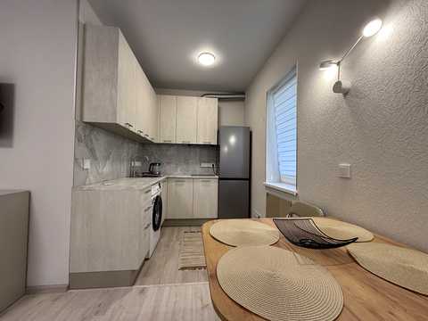 квартира за адресою Лугова, 6