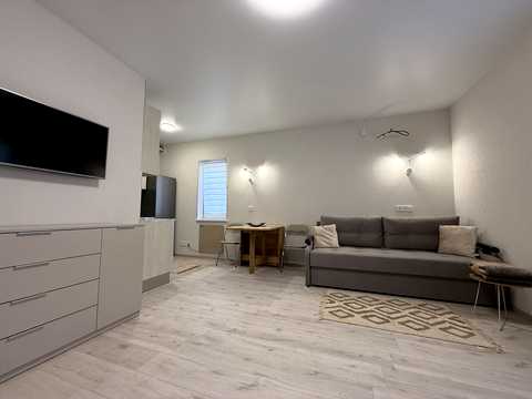 квартира за адресою Лугова, 6