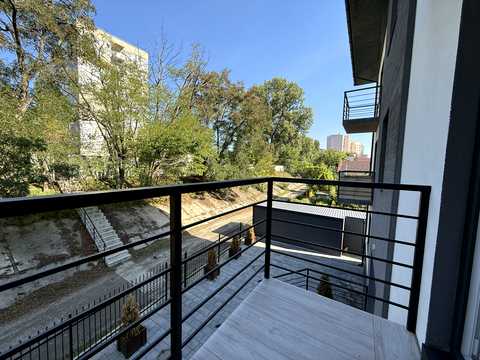 квартира за адресою Лугова, 6