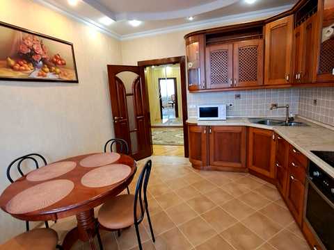 квартира по адресу Миколы Бажана просп., 10