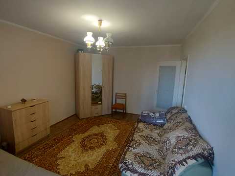 квартира за адресою Космонавтів вул., 98