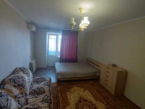 квартира за адресою Космонавтів вул., 98