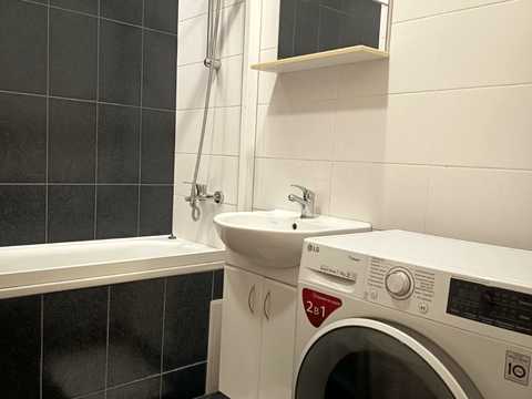 квартира за адресою Ромашкова вул., 10