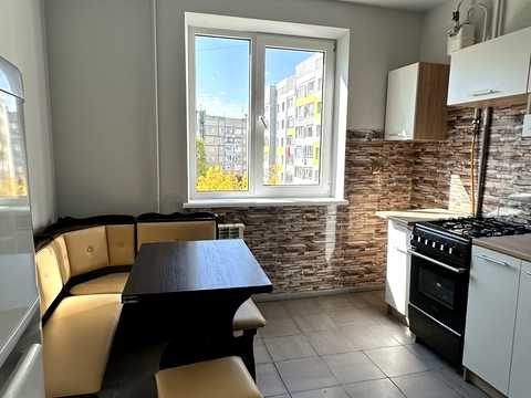 квартира по адресу Антоныча ул., 24