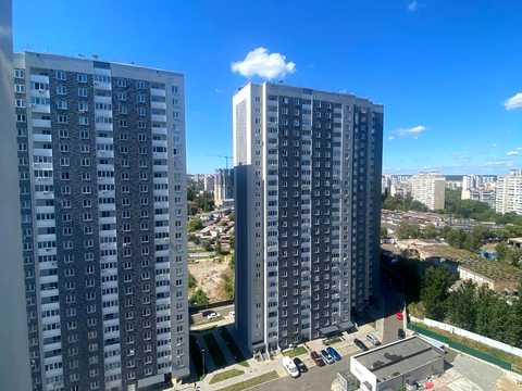 квартира за адресою Сім'ї Кульженків вул. (Петра Дегтяренка), 21