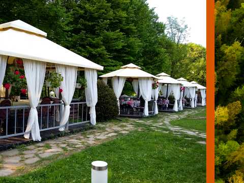 комерційна за адресою Свалява, Мукачівська вул., 3