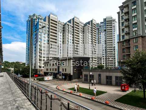 коммерческая по адресу Андрея Верхогляда ул. (Михайла Драгомирова), 4б