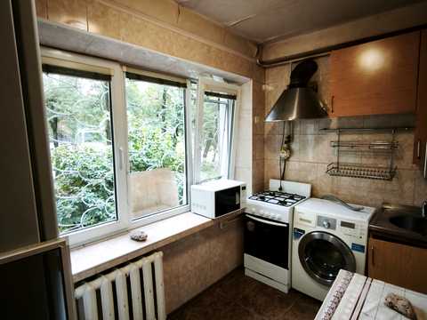 квартира за адресою Героїв Космосу вул., 1