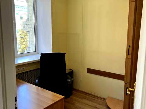 комерційна за адресою Євгена Чикаленка вул. (Пушкінська), 45/2
