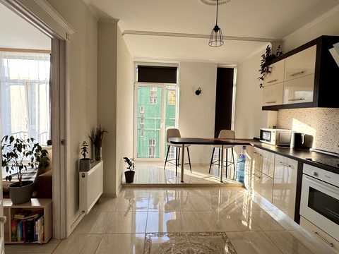 квартира за адресою Регенераторна вул., 4 к11