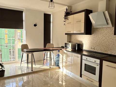 квартира за адресою Регенераторна вул., 4 к11