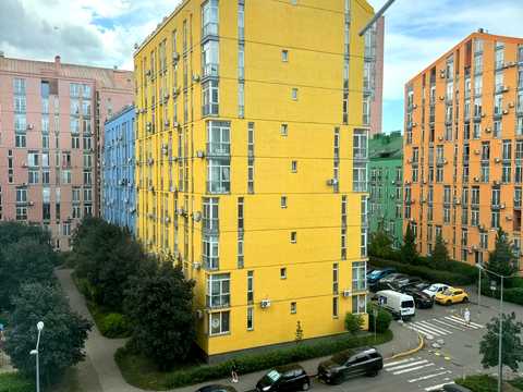 квартира за адресою Регенераторна вул., 4 к11