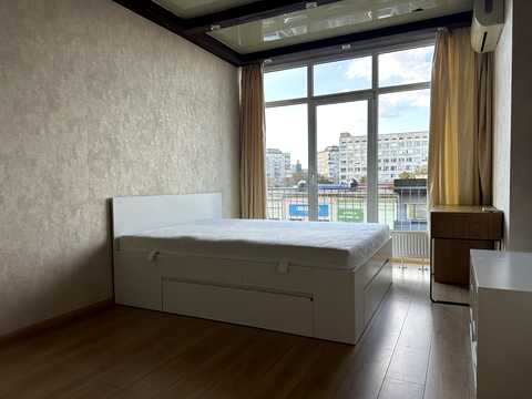 квартира за адресою Регенераторна вул., 4 к2