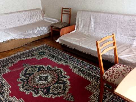 квартира за адресою Леоніда Бикова бульв., 4