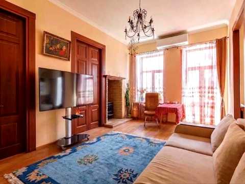 квартира за адресою Набережно-Хрещатицька вул., 7-В