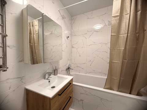 квартира за адресою Юнацька вул., 19