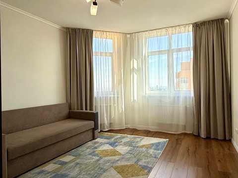 квартира за адресою Сім'ї Кульженків вул. (Петра Дегтяренка), 35