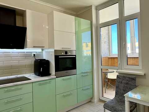 квартира за адресою Сім'ї Кульженків вул. (Петра Дегтяренка), 35